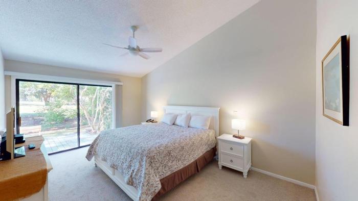 Beach and Golf Dreams: 3 Bedroom 2 Bath