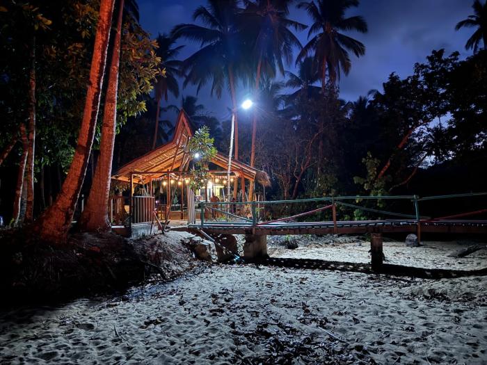 The Beach House at Dipnay San Fernando, El Nido