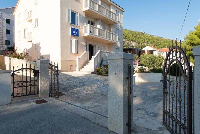 Apartments Vila AS