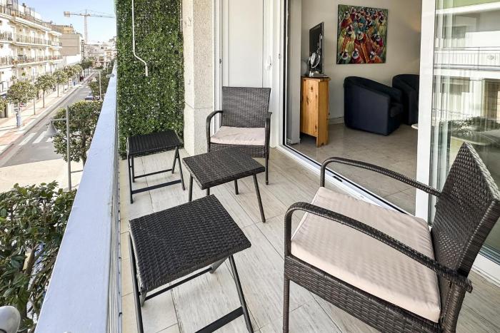 Big Apartment With Parking