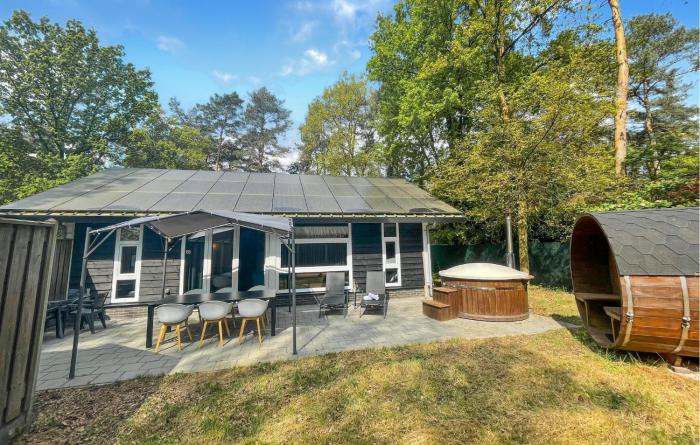 Lovely Home In Meijel With Wifi