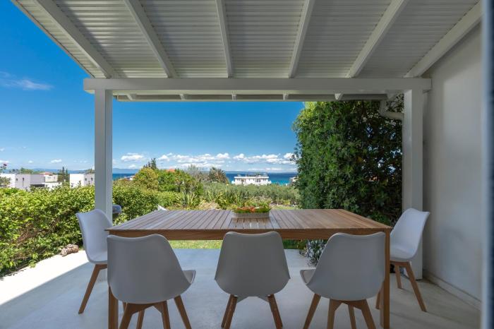 NG Villas Polichrono