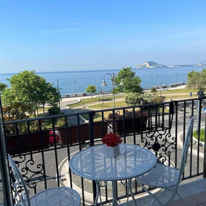 Corriano-Incantevole casa con vista mare.