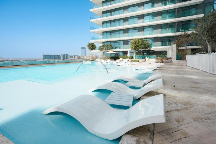 Stayis I Beachfront Luxury 1BR with Private Access