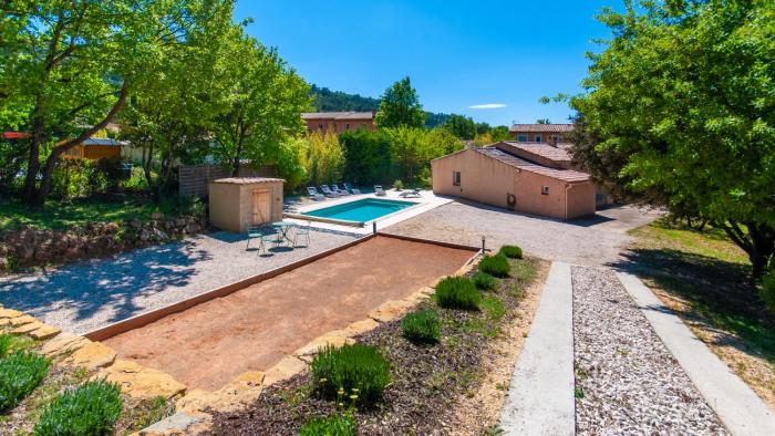 Loustaou en provence verte