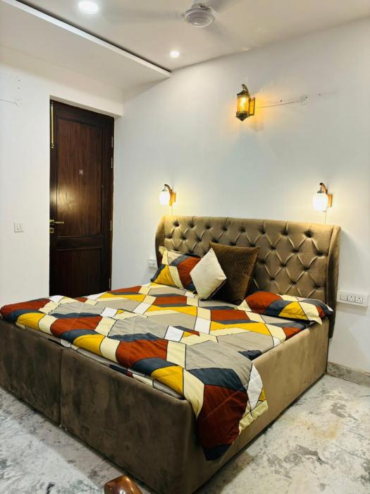 COLONELS Homestay
