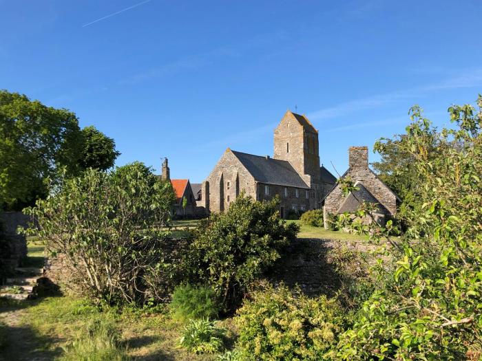 Prieuré saint Léonard, XIème siècle, Baie du mont saint Michel