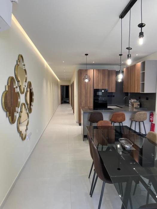 Gżira Promenade 3-Bedroom, Steps from Ferry to Valletta by Malta Weekend