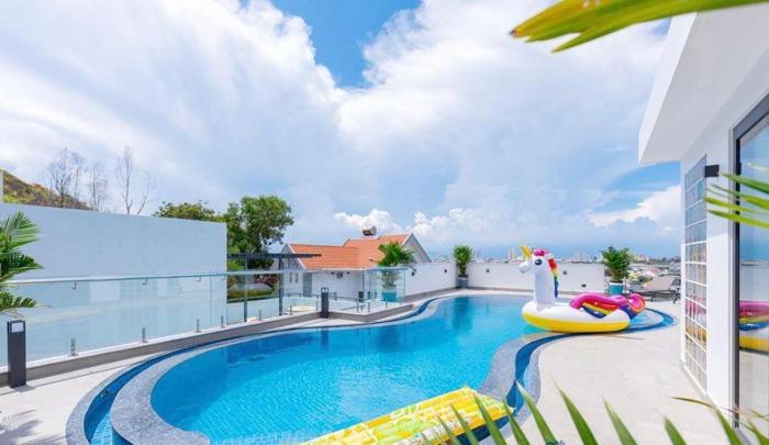 84 Phan Chu Trinh, bãi sau