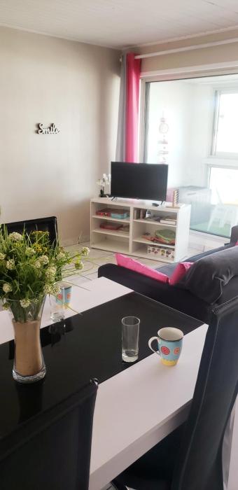 Appartement spacieux et lumineux Secteur Petit Marché à 5 min a pied de la plage