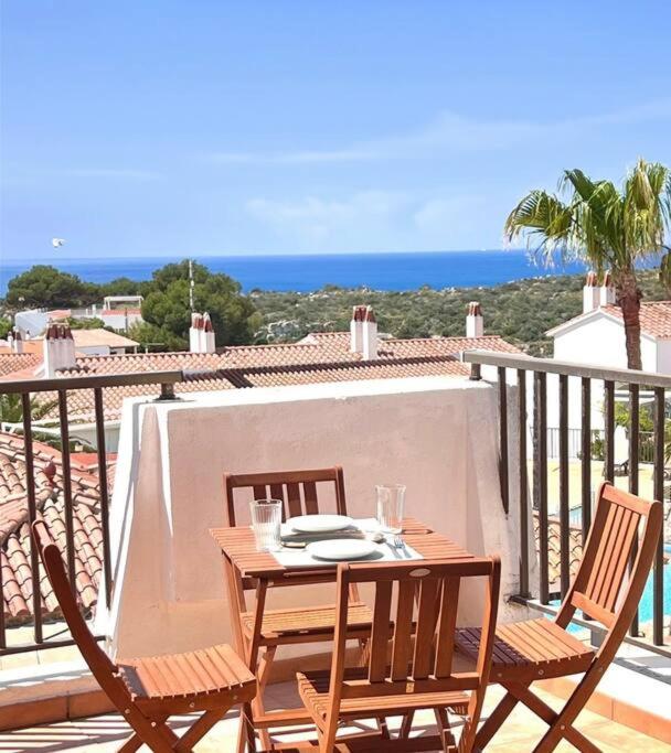 Ático con vistas al mar Cala enPorter