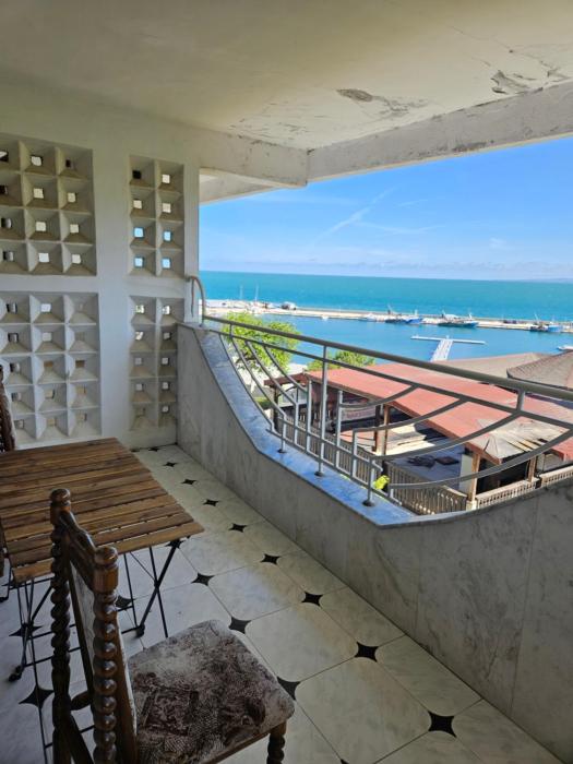 Lazur SeaView Apartment