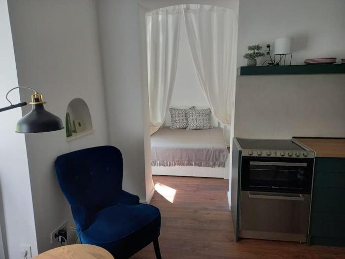 Centrally-located stylish place