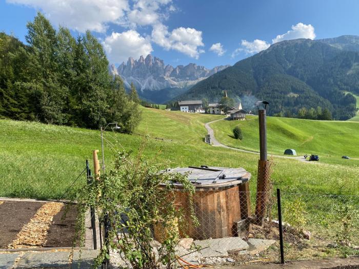 Farmhouse with a stunning view over the dolomites