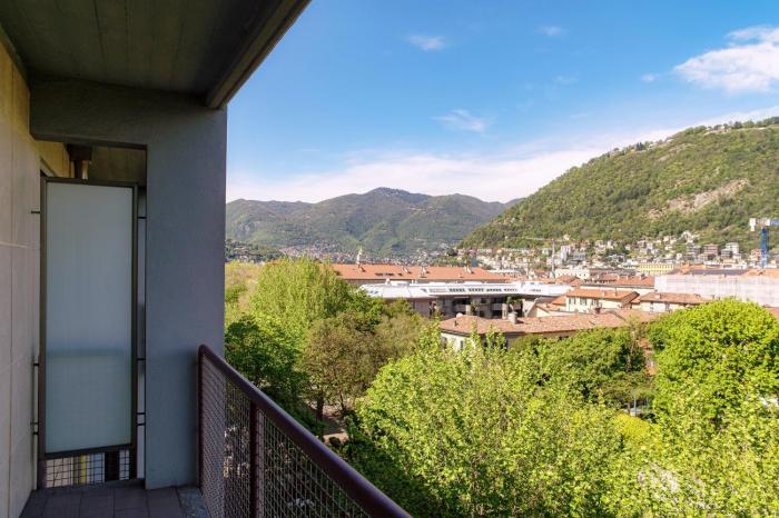 Tiny Blue - by MyHomeInComo