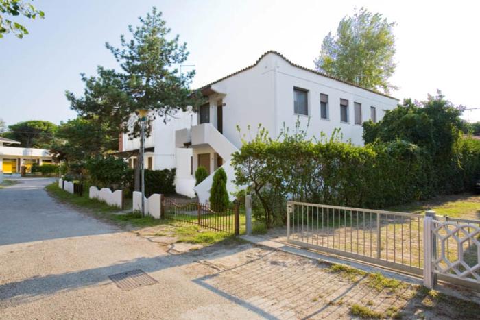 Relax in our flat by the beach