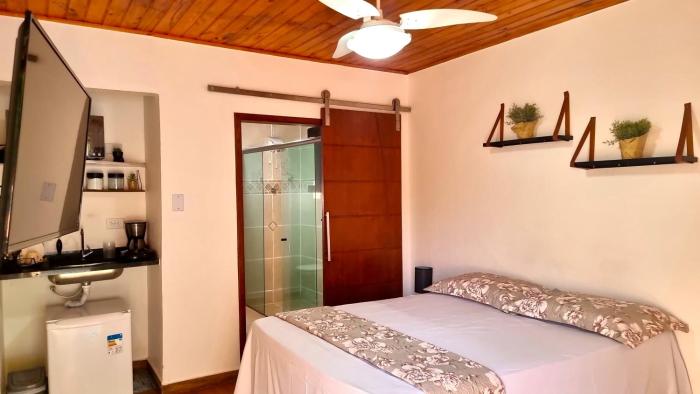 Chalé 02 com mini cozinha no coração de Penedo