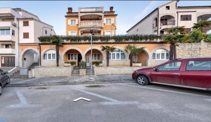 Sunny Adriatic apartments Valentin