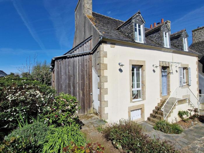 Holiday Home in Locquirec near Sandy Beach