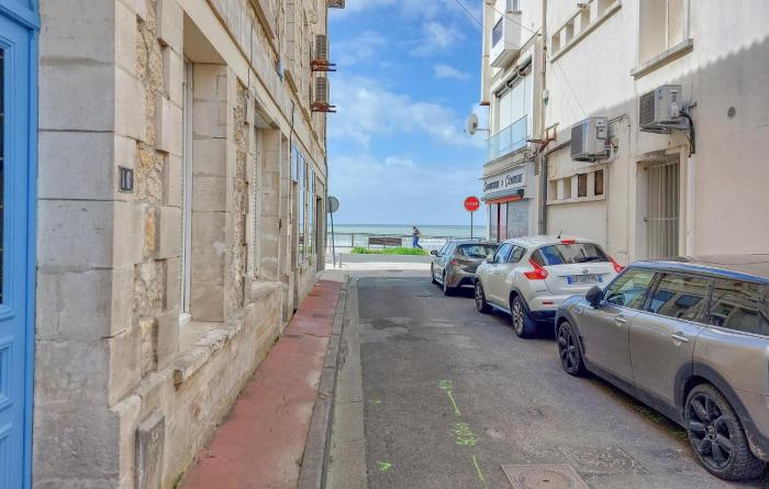 3 Bedroom Gorgeous Home In Royan