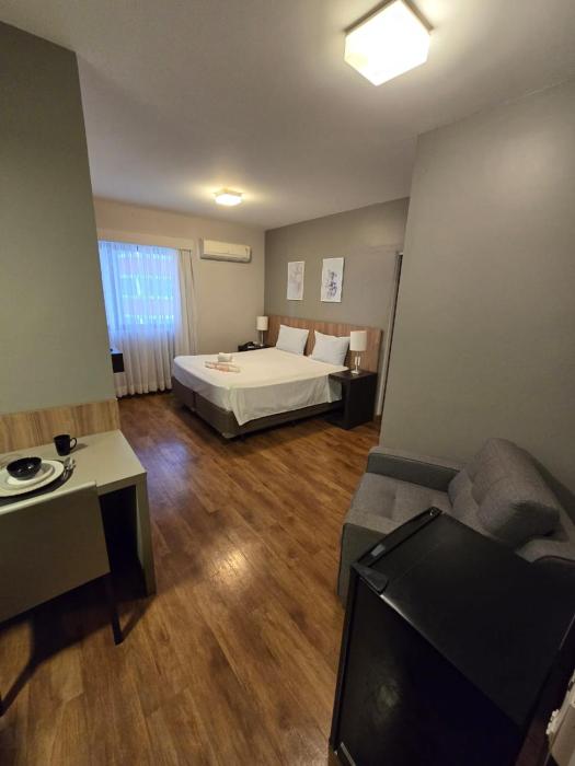 LA RESIDENCE PAULISTA - Flat 806 - Residence Service + Academia + Piscina + Prox. Paulista