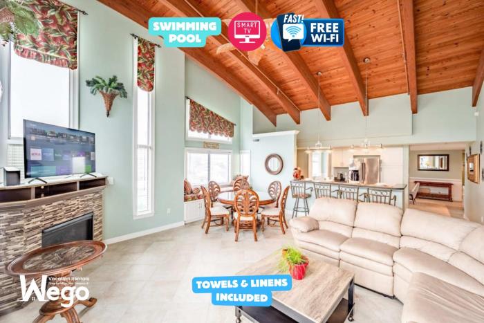 Luxury Penthouse Apartment with Private Elevator