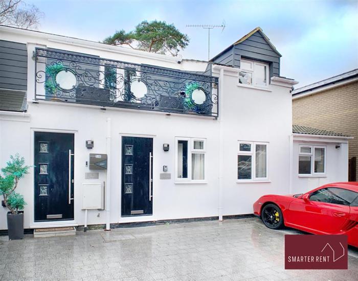 Bracknell - Garden Parking Ground Floor
