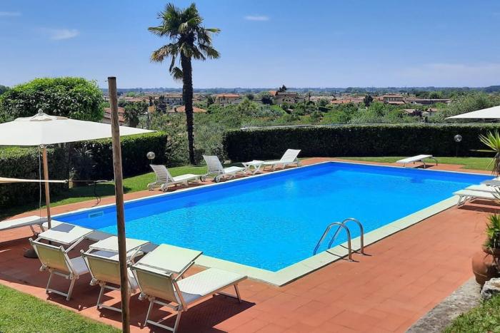 Veranda, a dream villa, with big private pool close to the beach