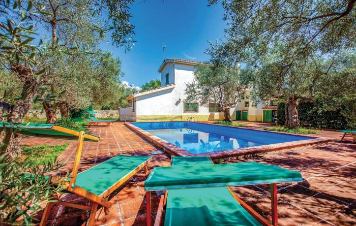 Amazing Home In Tocco Da Casauria