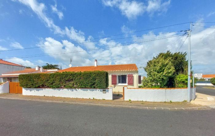 Nice Home In Notre-Dame-De-Monts