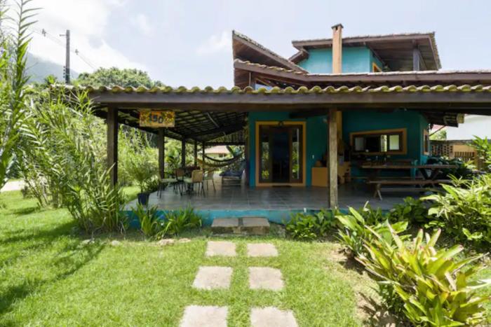 Casa rústica e aconchegante a 150 mts da praia