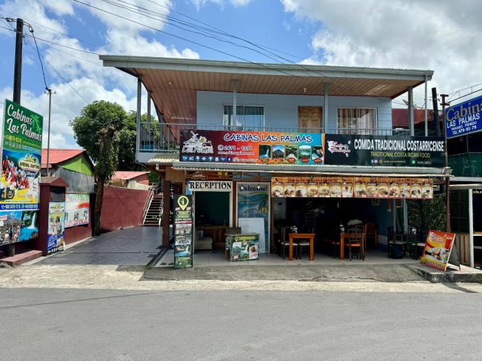 Cabinas Las Palmas del Sol