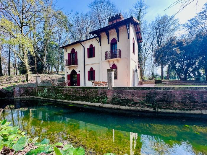 Lake House by Veneto Villa