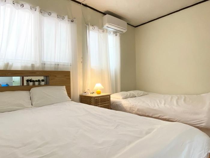 Near Shinchon Station Private House