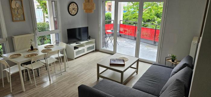 Appartement 2 chambres avec terrasse et garage