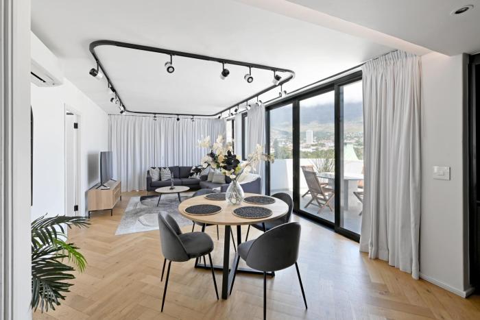 Aasia Cape Town 2BR with 360 City & Mountain Views