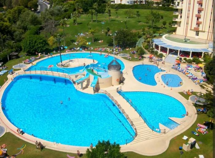 beautiful studio in Minerva with pool openyear