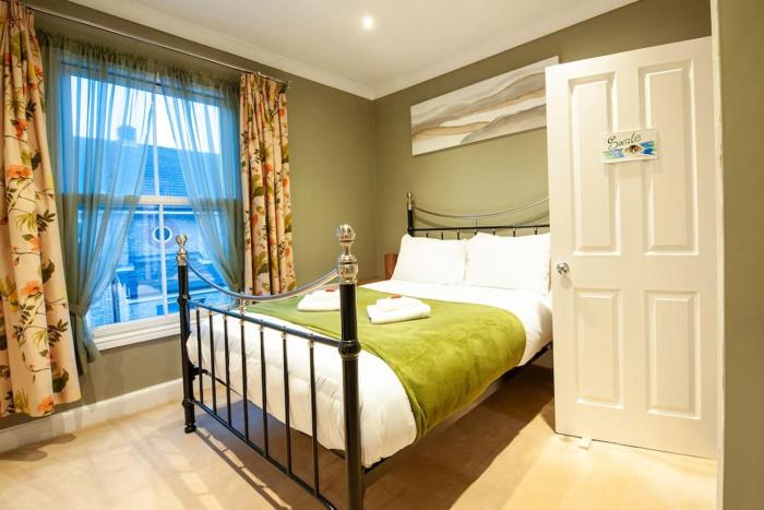 Clifford House - 4 Bed Home Within The City Walls