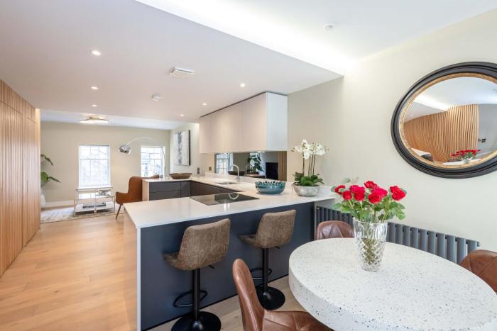 Dragon Suites - City Centre 2 Bed Luxury Mews House