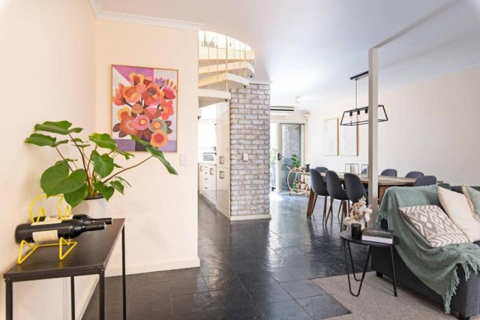 Character and Charm 3BR home with free wine