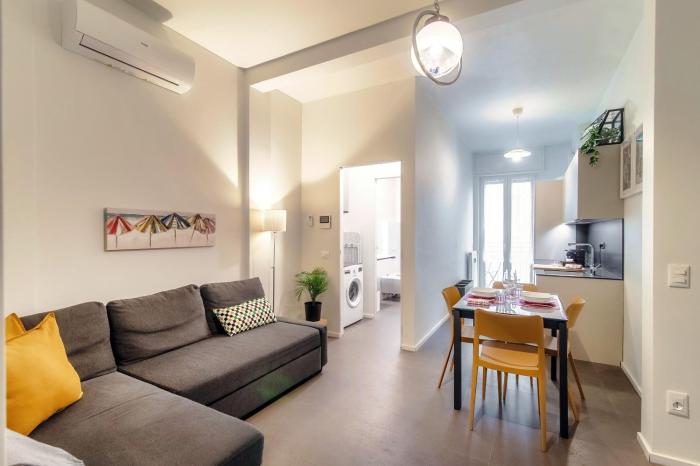 Luci A Lago - by MyHomeInComo