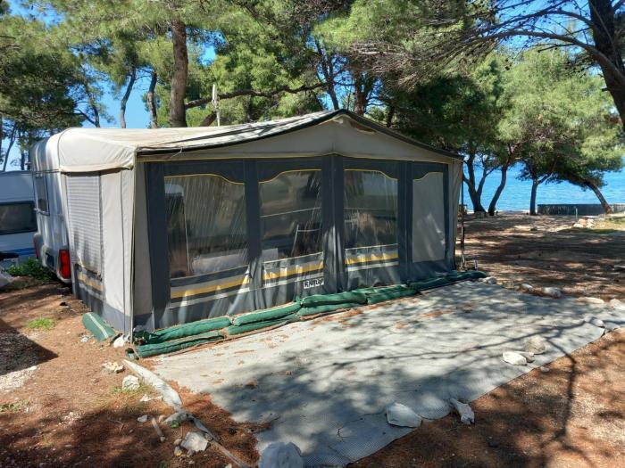 Caravan near the sea 5