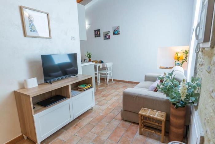 Del Moro Home Pesaro Centro Mare by Yohome