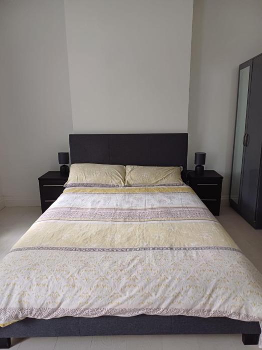 Studio Flat with its own kitchen and bathroom