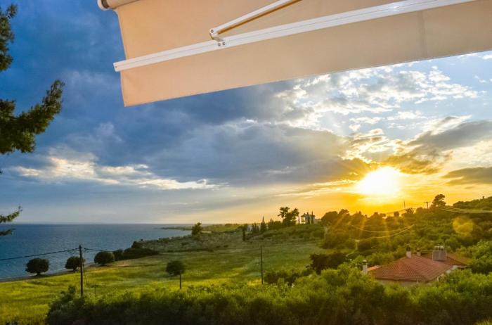 Red Coral Apartments