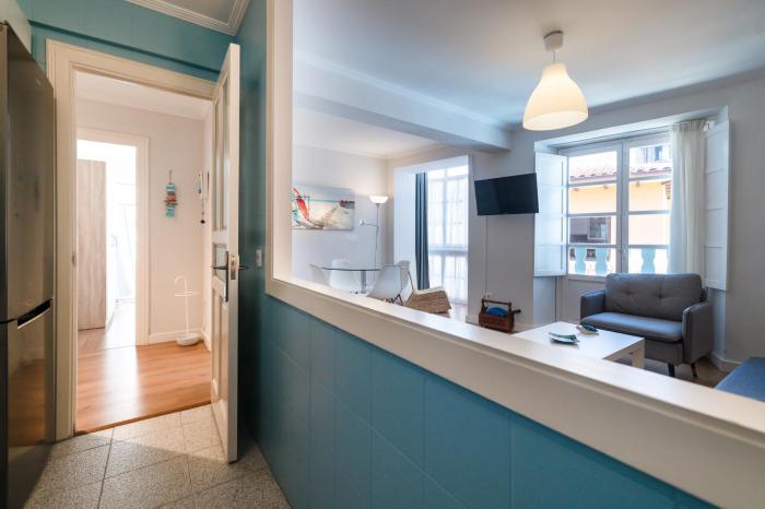 Carla,centro Llanes a 350m playa VUT-4340-AS