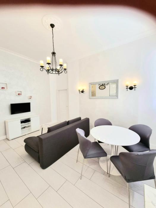 Lux Apartment near bridge