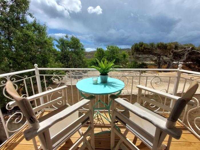 Maritinas house in Vroutsi