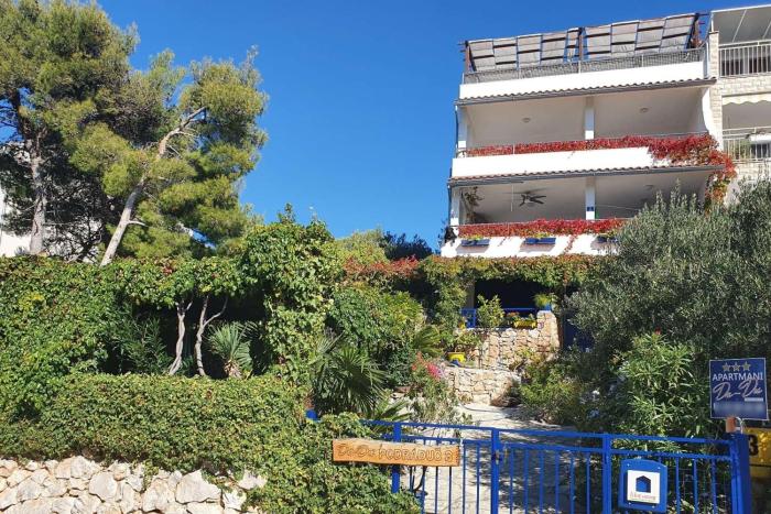 Apartments by the sea Murter - 22397