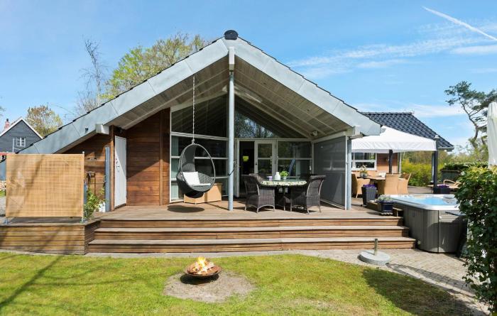Stunning Home In Gilleleje With Sauna